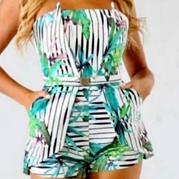 Luxxel strapless bustier romper size small - Picture 12 of 13